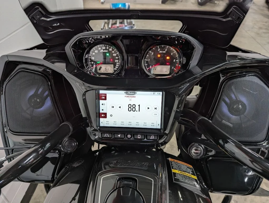 New 2026  Abyss Metallic / Red Alert Indian Motorcycle  image 17