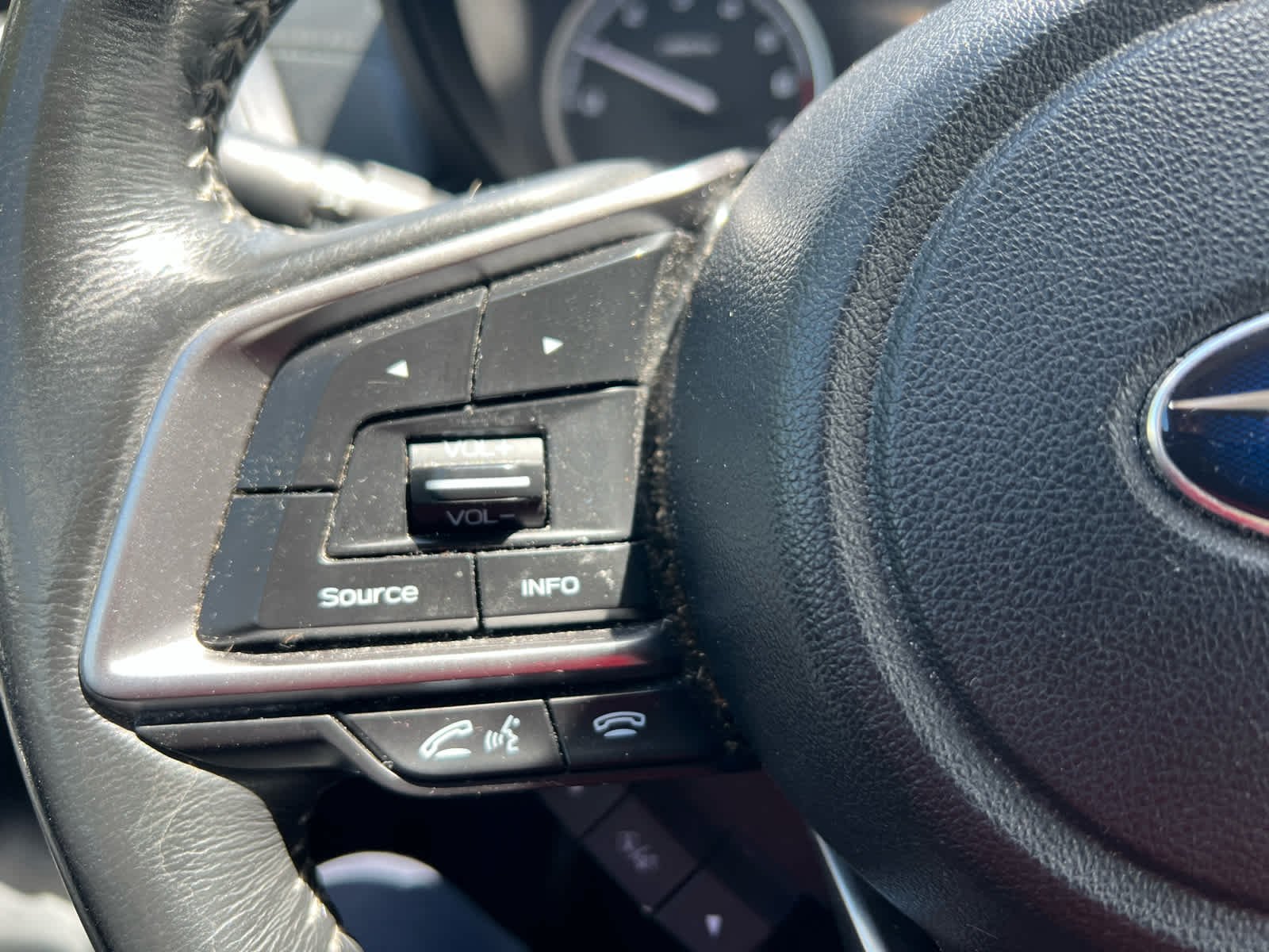 Used 2019 Dark Gray Metallic Subaru Limited image 8