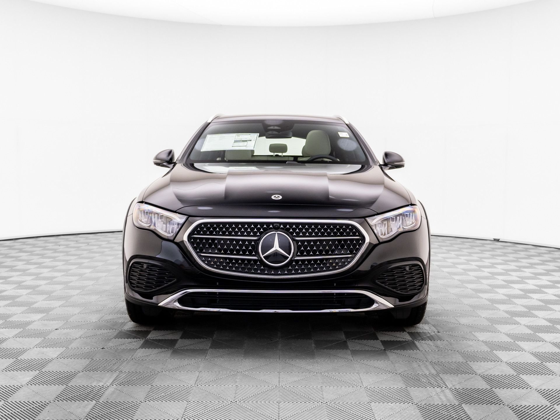 New 2027 Black Mercedes-Benz E 450 image 9