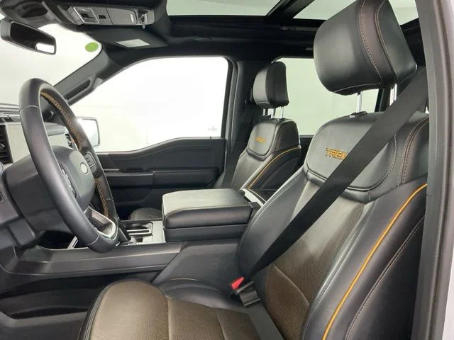 Used 2025 Space White Metallic Ford Tremor image 16