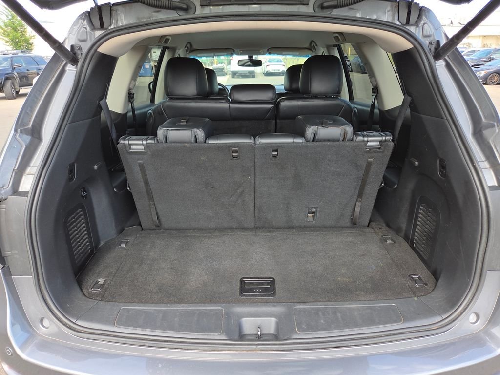 Used 2015 Gray Nissan SL image 22