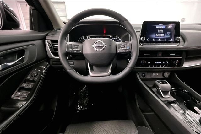 2026 Nissan Rogue SV - Photo 6