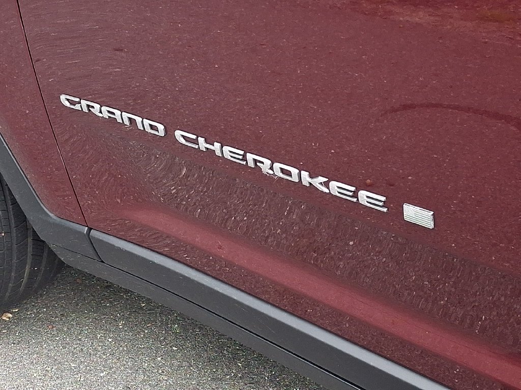 Used 2024 Red Jeep Limited image 32