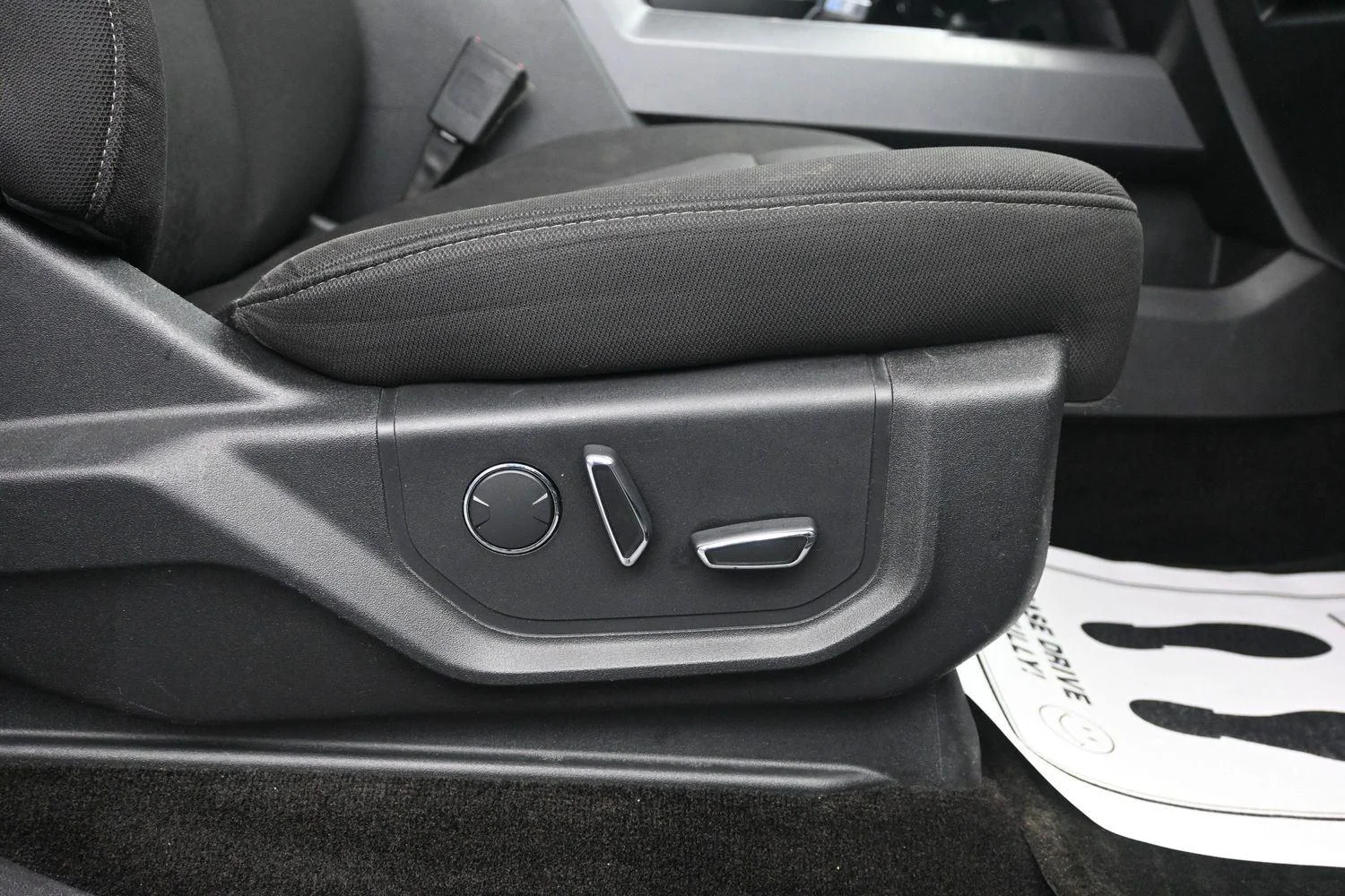 Used 2018 Magnetic Ford XLT image 9