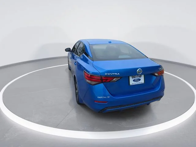 Used 2020 Blue Nissan SV image 7
