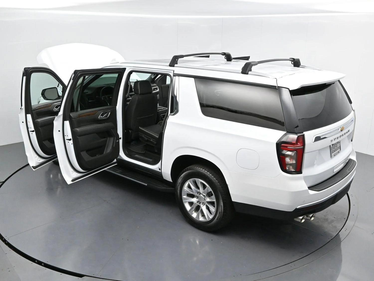Used 2024 Summit White Chevrolet Premier image 41