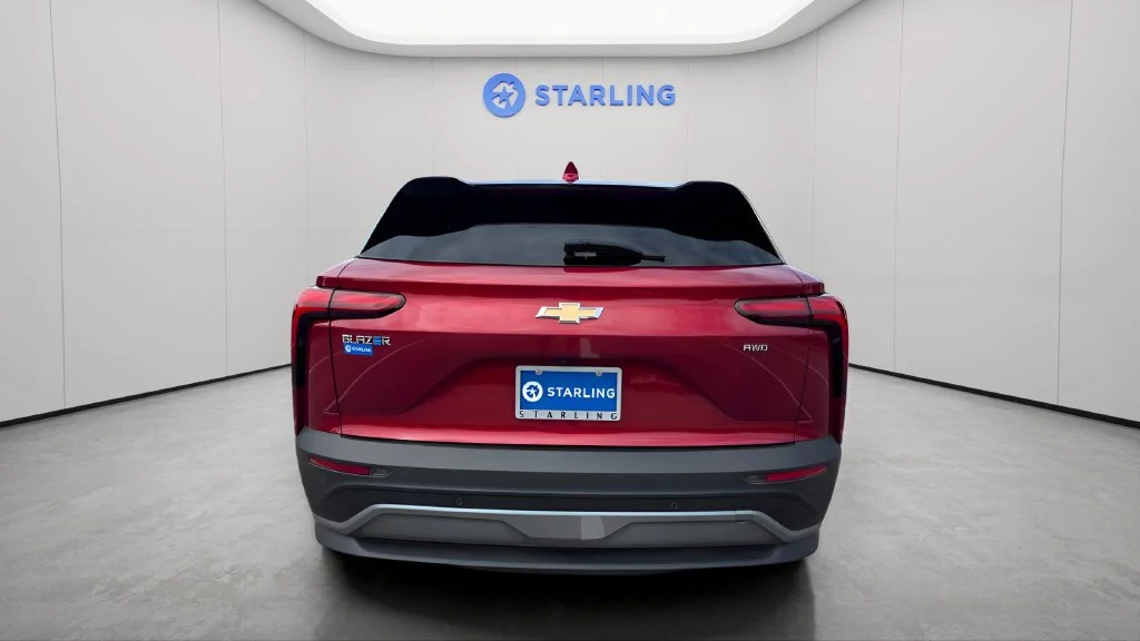 Used 2024 Radiant Red Tintcoat Chevrolet LT image 8