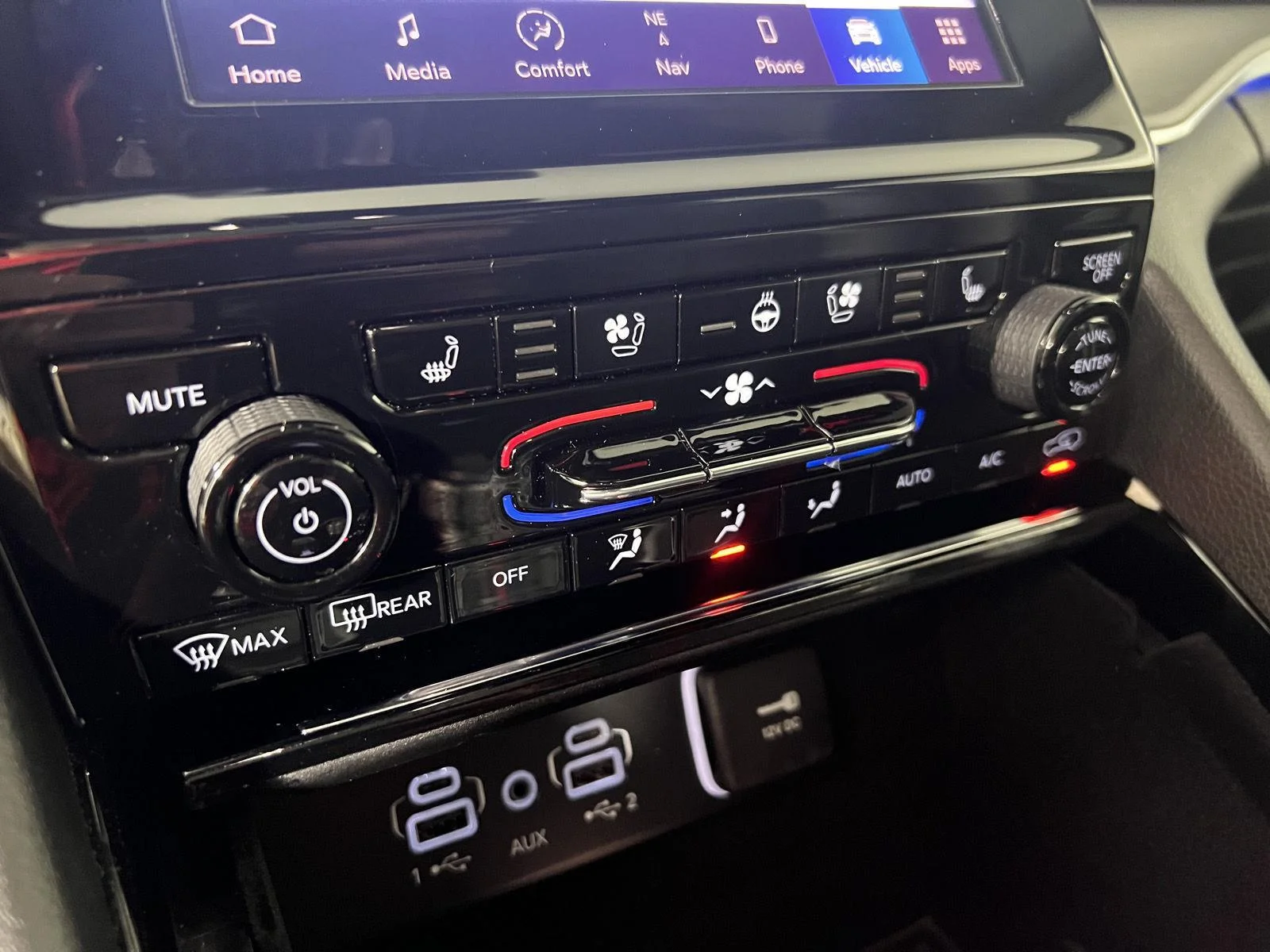 Used 2022 Silver Zynith Jeep Overland image 19