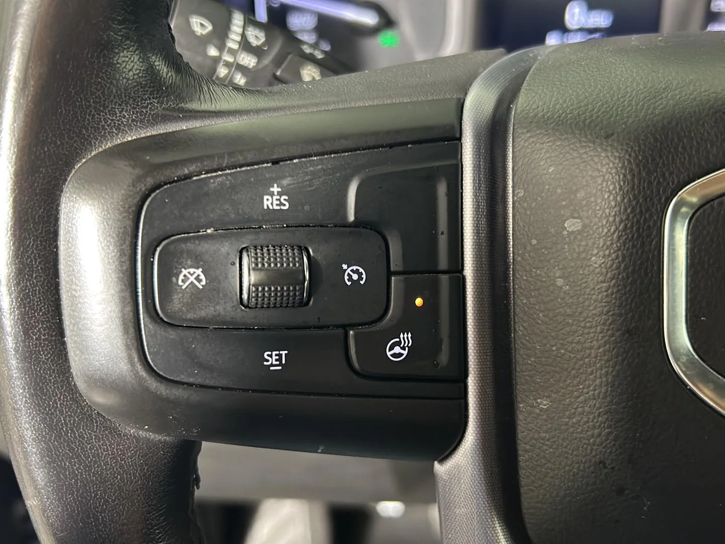 Used 2019 Dark Sky Metallic GMC SLE image 21