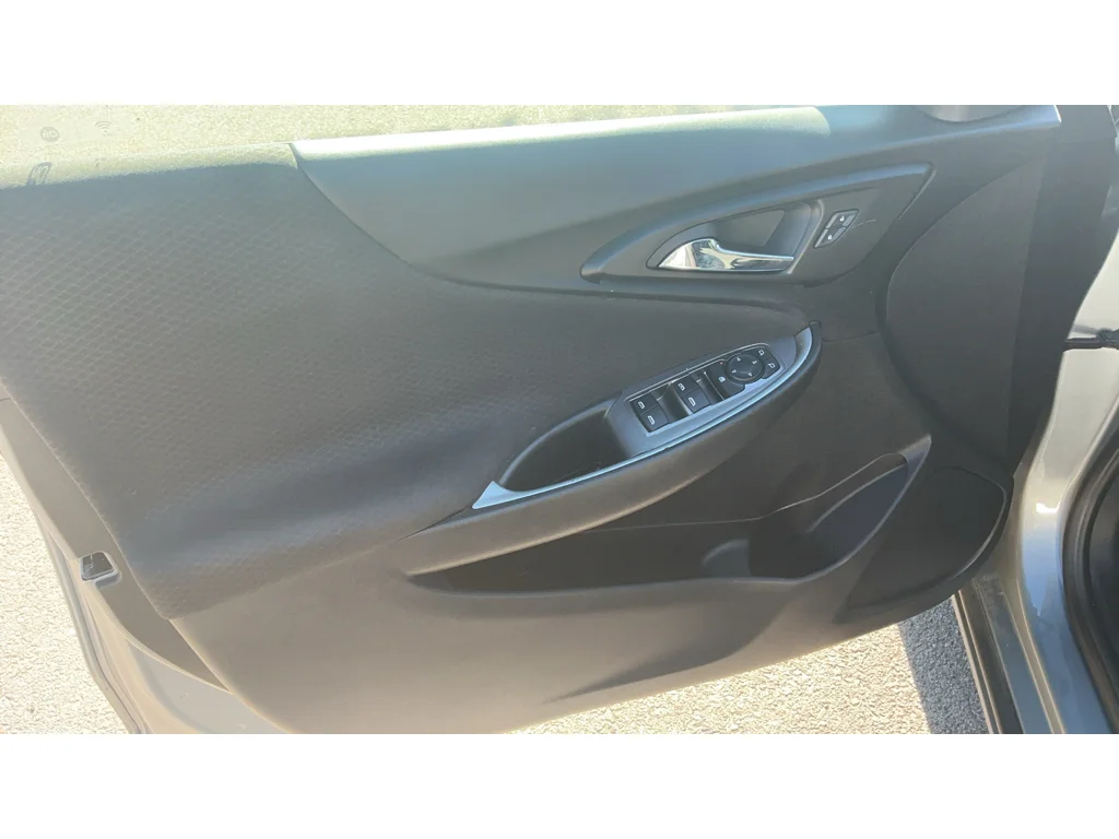 Used 2024 STERLING GRAY METALLIC Chevrolet LT image 10