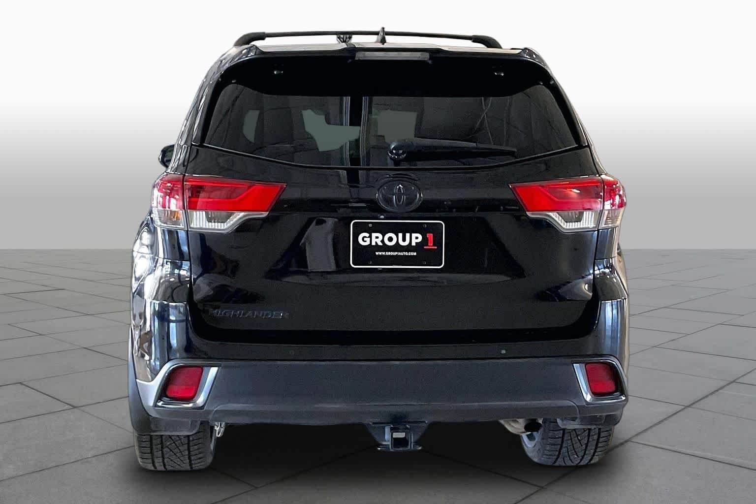 2017 Toyota Highlander 4