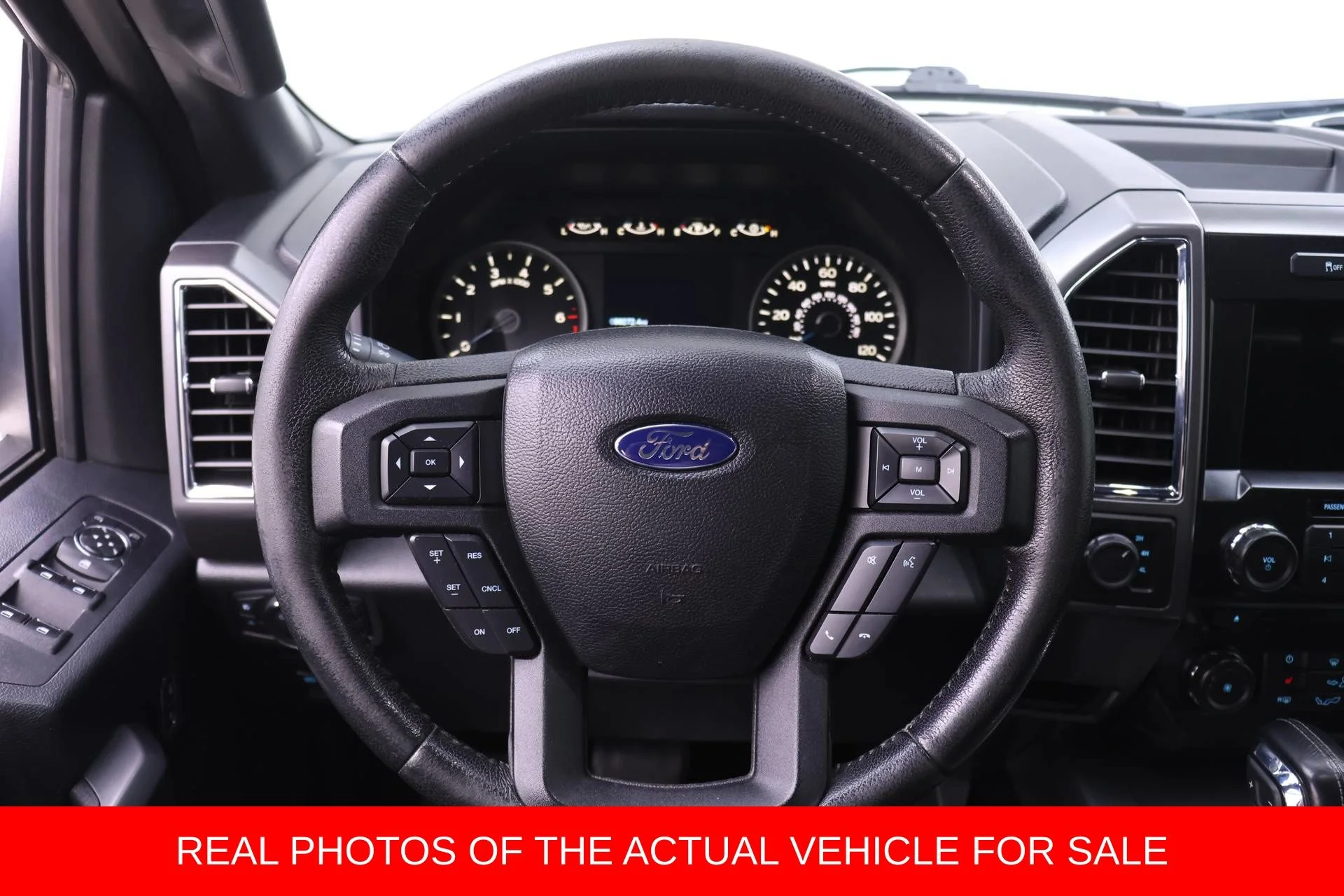 Used 2016 Black Ford XLT image 12