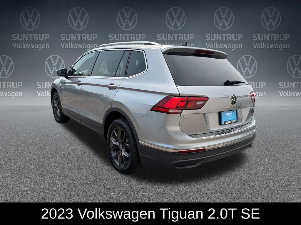 Used 2023 Silver Volkswagen 2.0T SE image 3