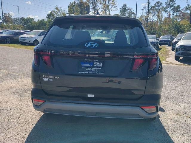 2025 Hyundai Tucson SE - Photo 6