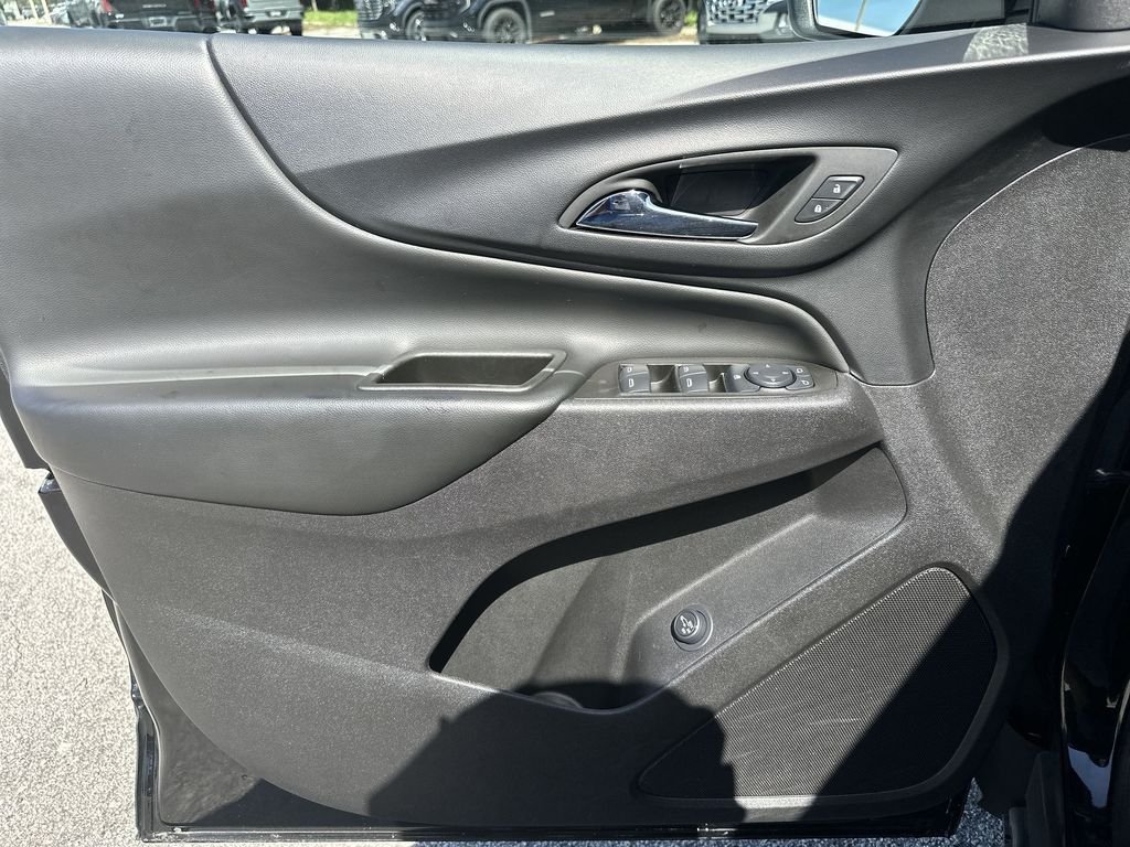 2024 Chevrolet Equinox LT - Photo 22