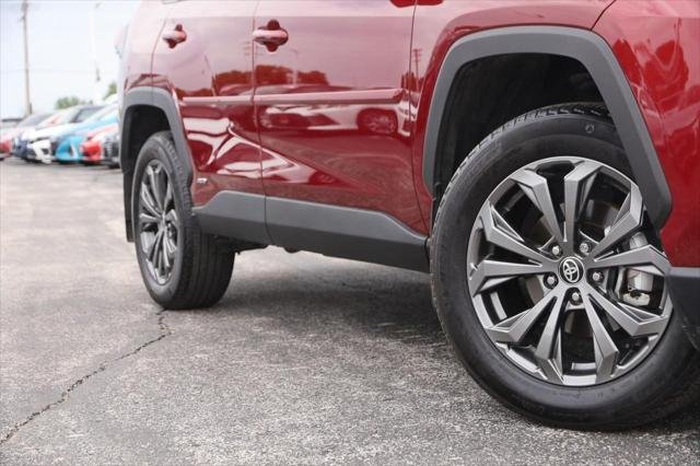 Certified Used 2025 RUBY FLARE PEARL* Toyota  image 3