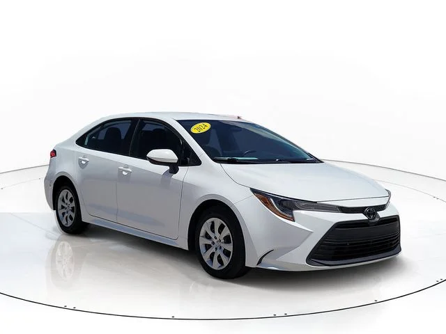 Used 2024 White Toyota LE image 3