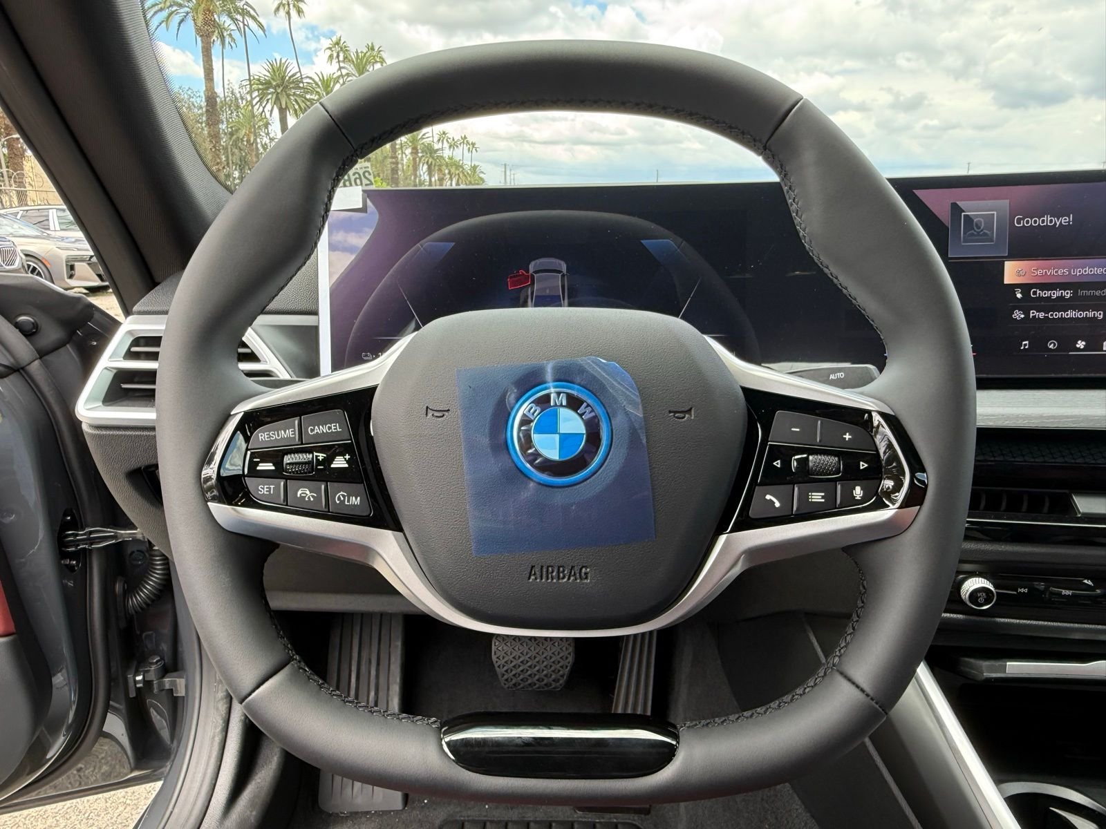 2026 BMW i4 40 - Photo 24