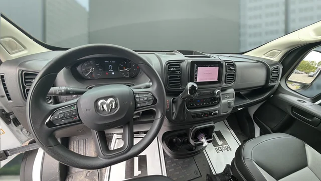 Used 2025 White Ram Base image 11
