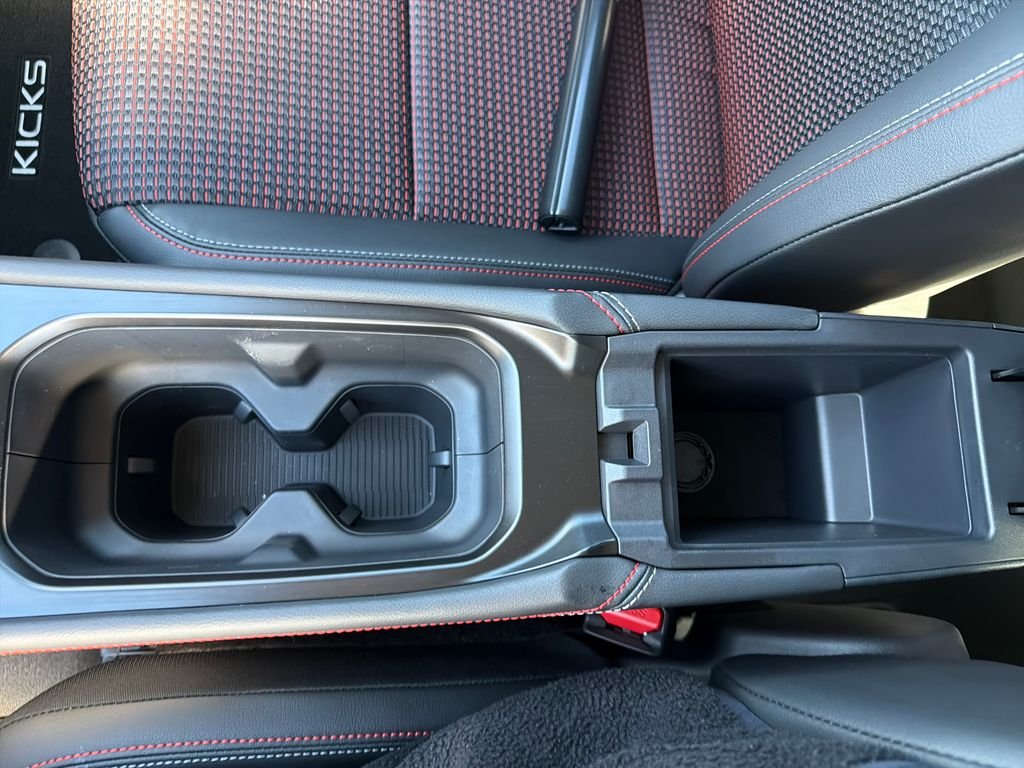 New 2026 Nissan Kicks SR 4D Sport Utility