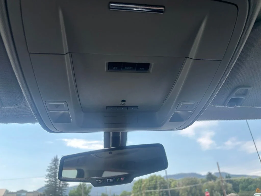 Used 2016 White GMC SLT image 21