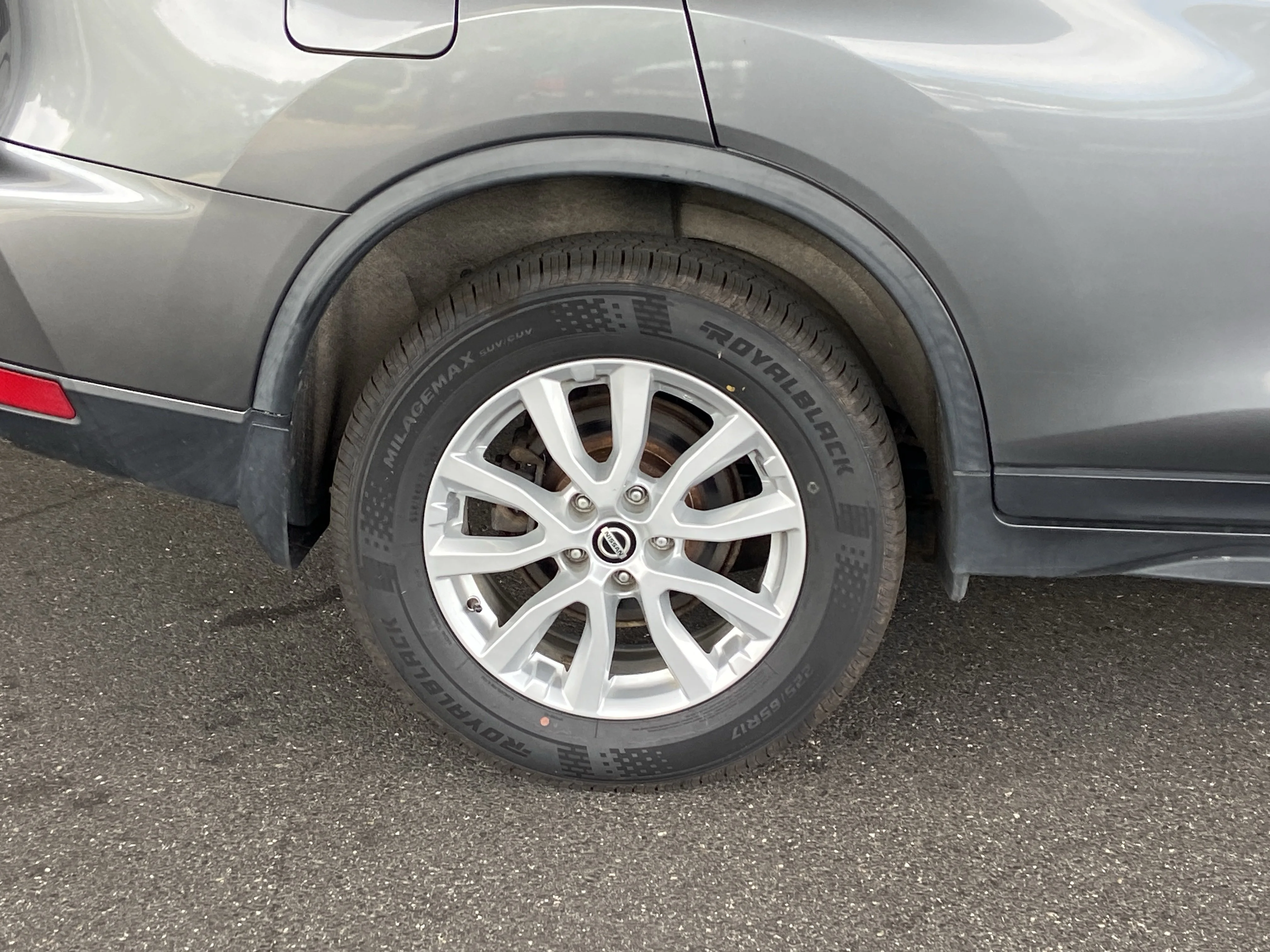Used 2019 Gun Metallic Nissan SV image 11
