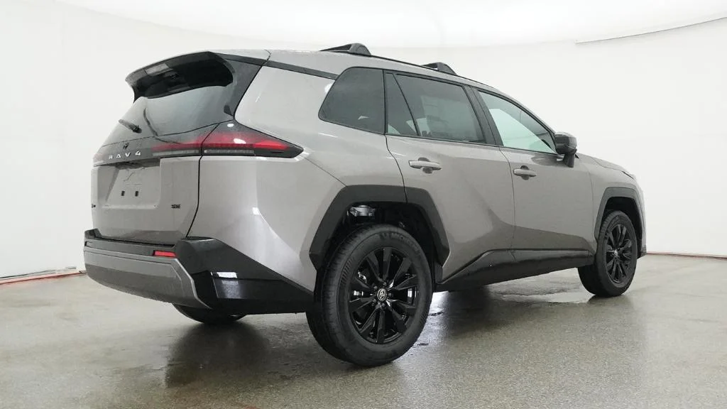 New 2026 Meteor Shower Toyota SE image 3