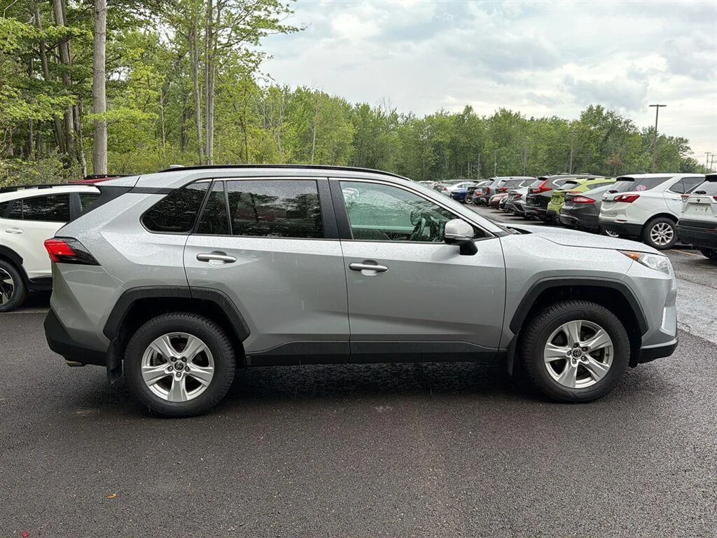 Used 2021 Silver Sky Metallic Toyota XLE image 7