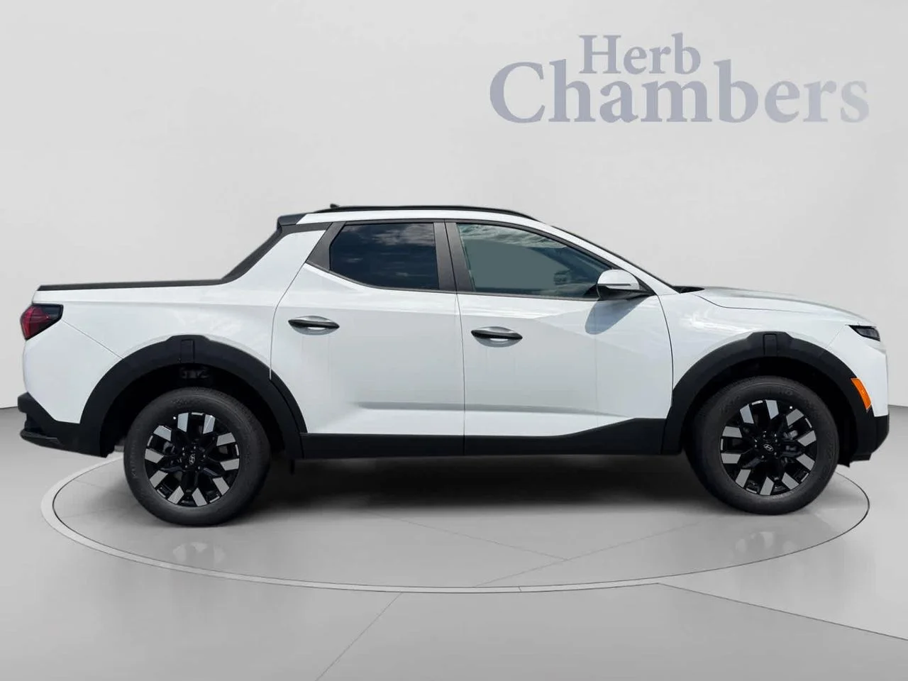New 2026 White Hyundai SEL AWD image 9