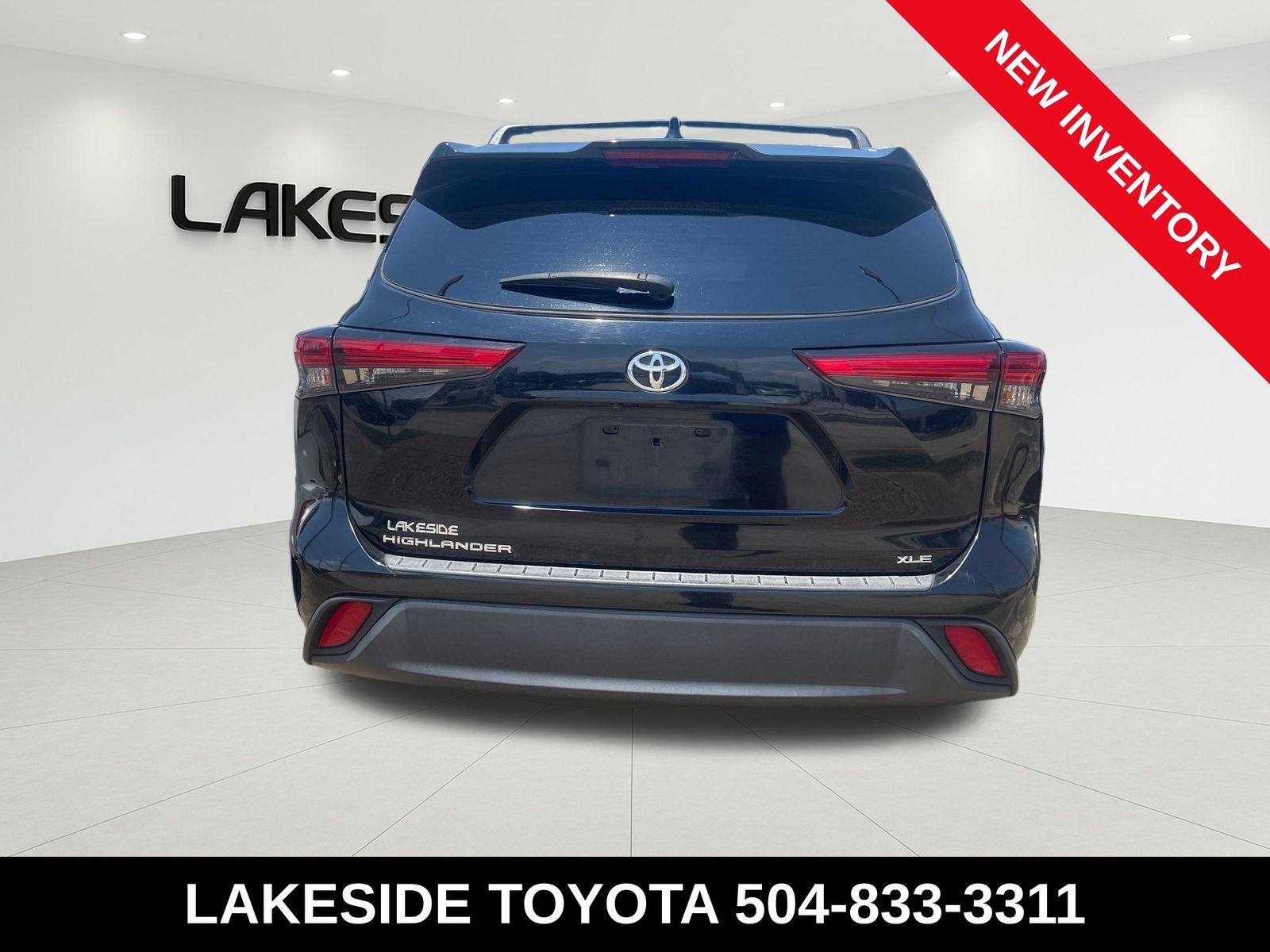 Used 2023 Black Toyota XLE image 5