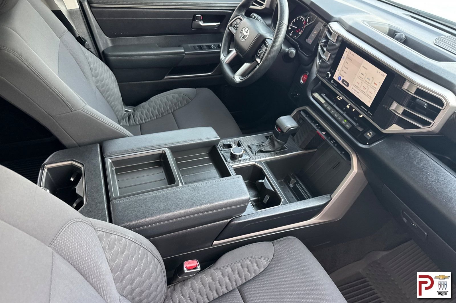 Used 2022 White Toyota SR5 image 18