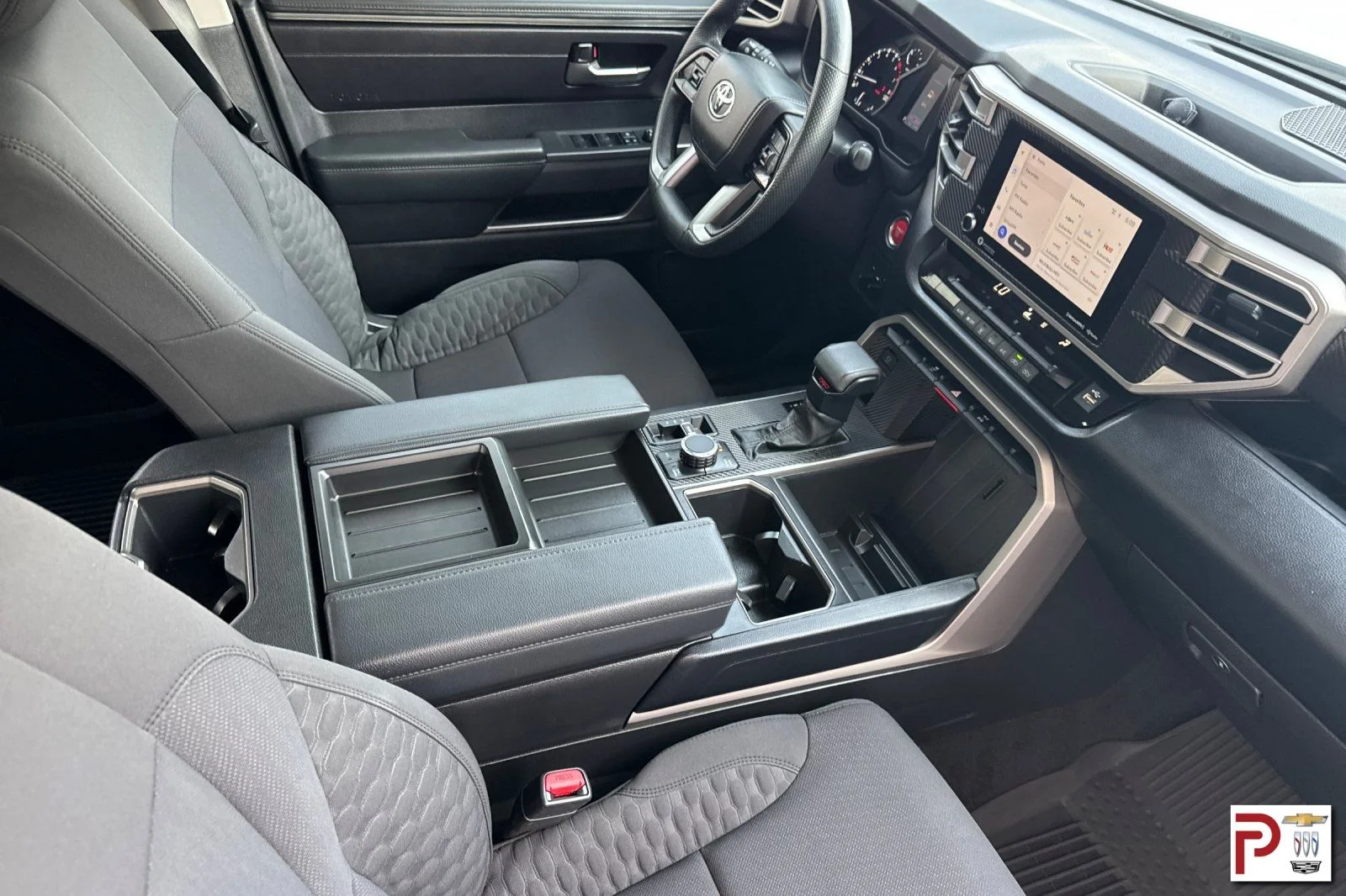 Used 2022 White Toyota SR5 image 18
