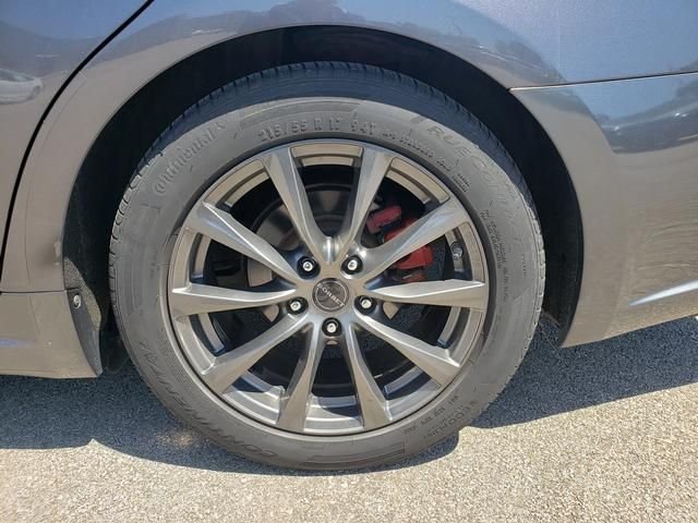 Used 2016 Gray Toyota XLE image 27