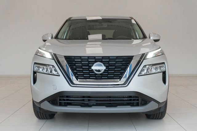Used 2023 Silver Nissan SV image 23