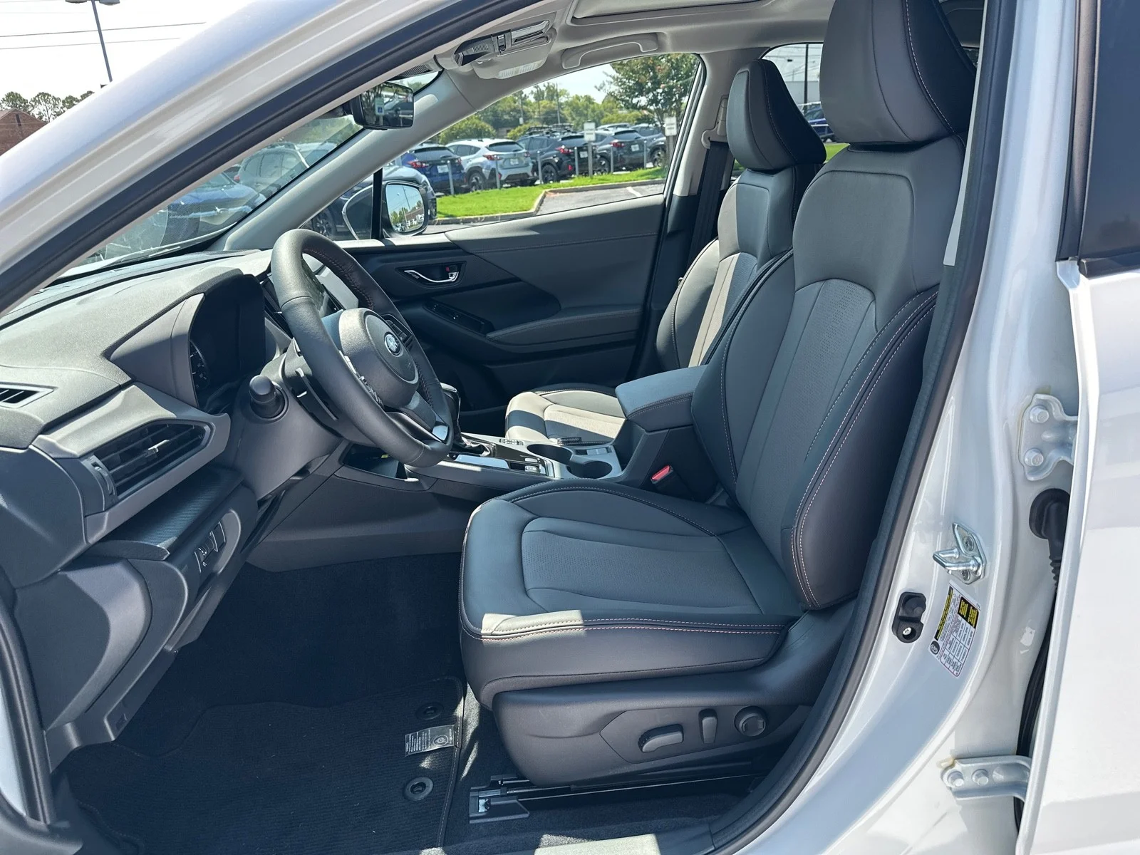 New 2026 CRYSTAL WHITE PEARL Subaru Limited image 12
