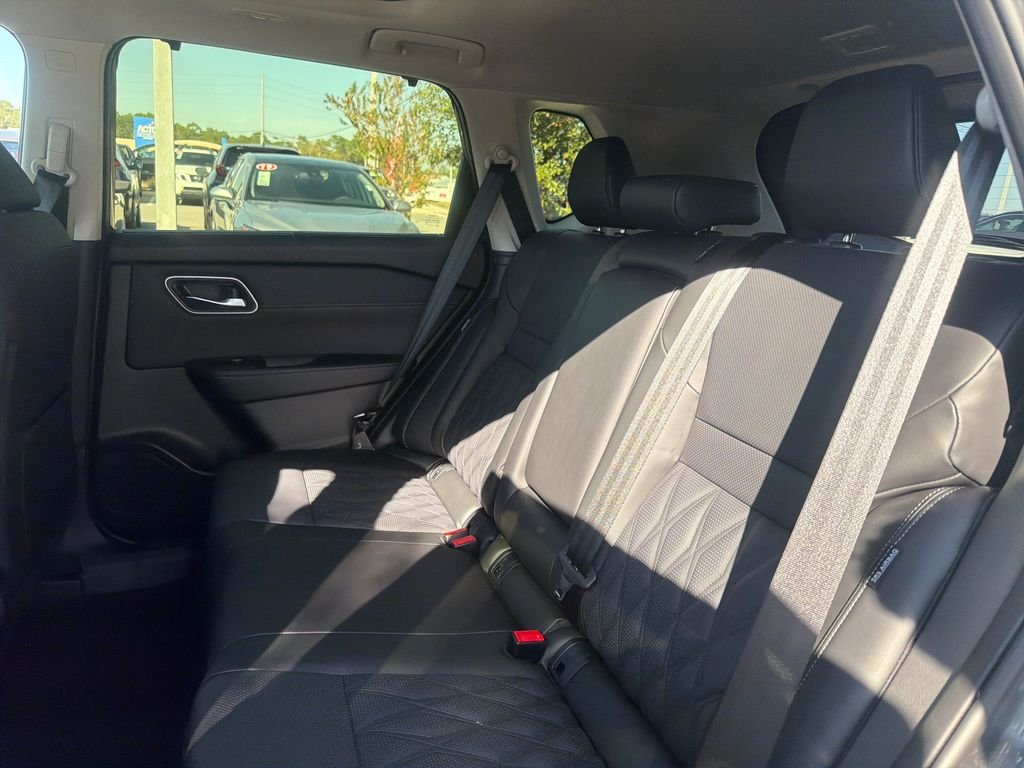 New 2026 Nissan Rogue Platinum 4D Sport Utility