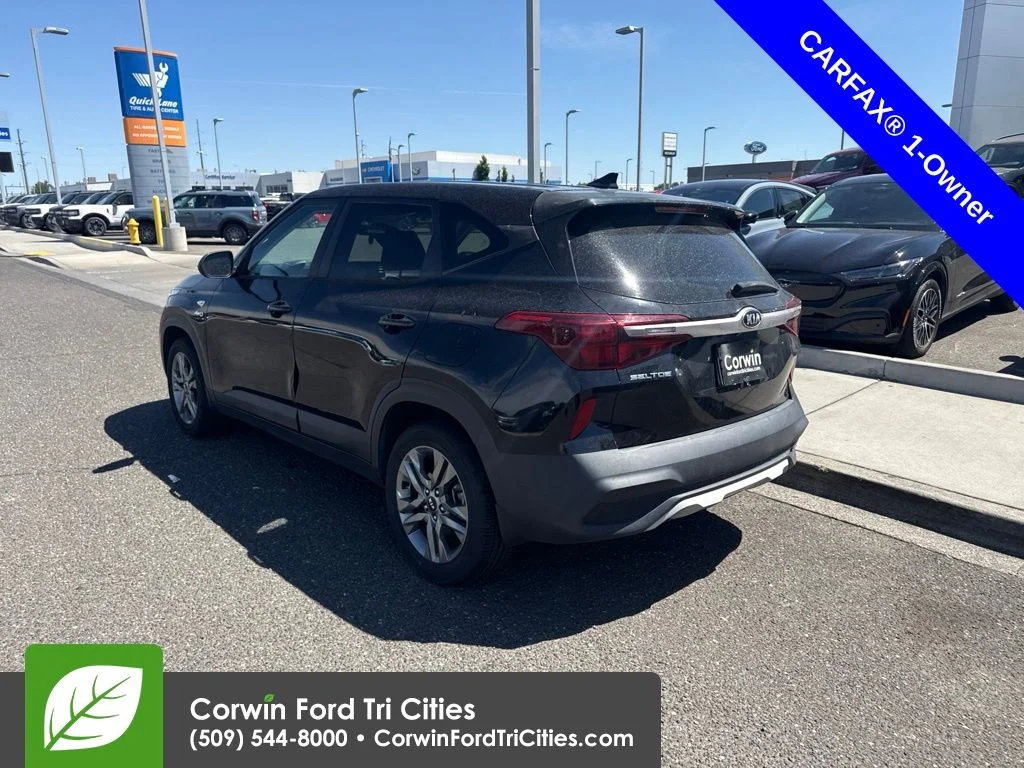 Used 2021 Cherry Black Kia LX image 11