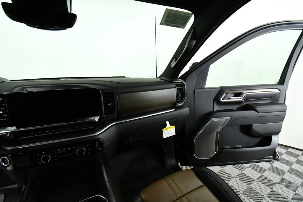 2026 Chevrolet Silverado 3500 HD High Country - Photo 20