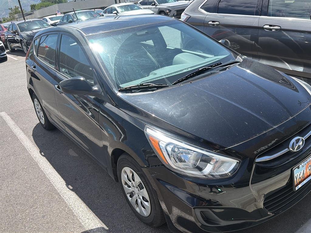 2015 Hyundai Accent GS 5-Door 6-Speed Automatic's photo