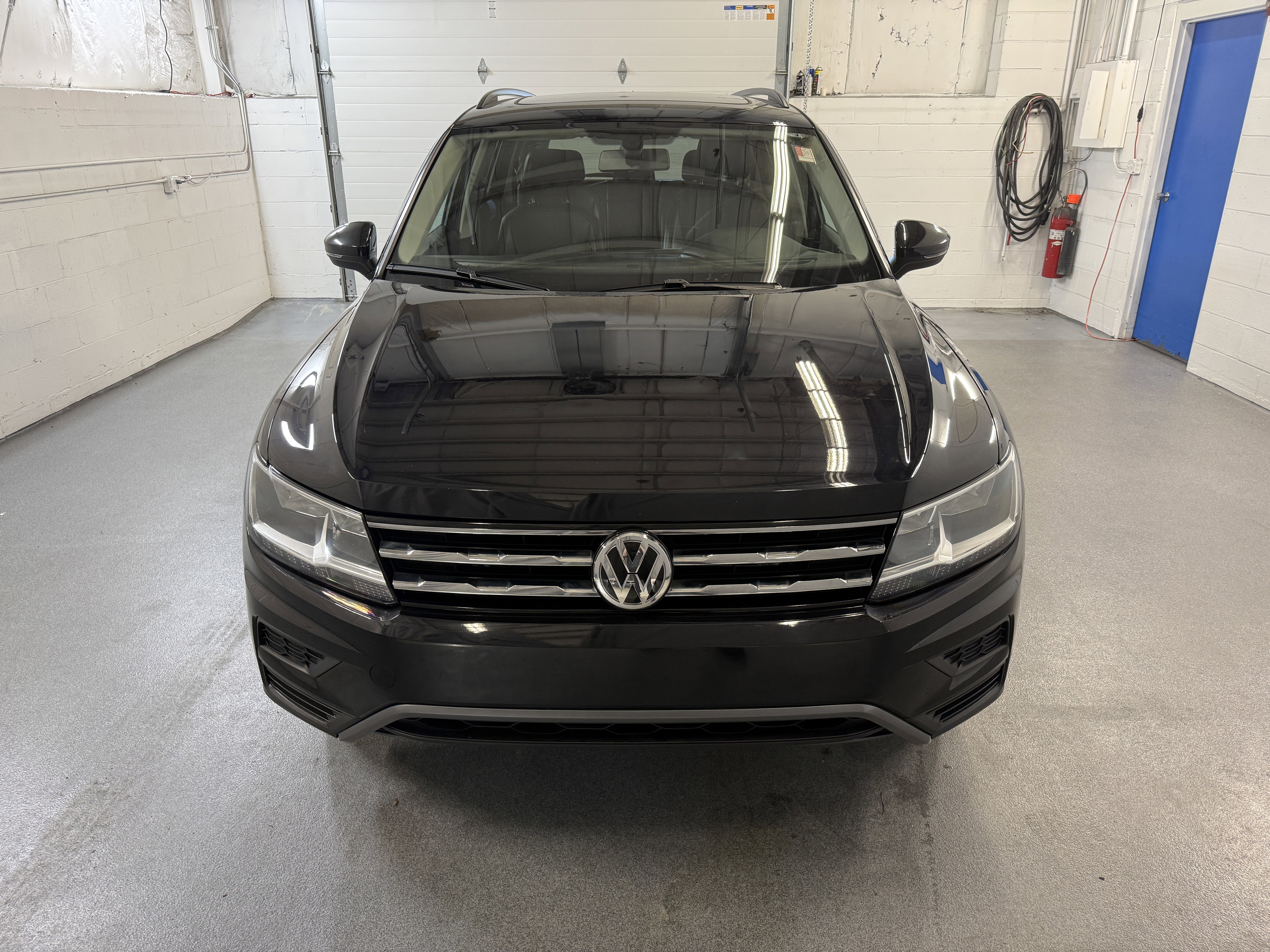 Used 2018 Volkswagen Tiguan SE with VIN 3VV2B7AX3JM198466 for sale in East Rochester, NY