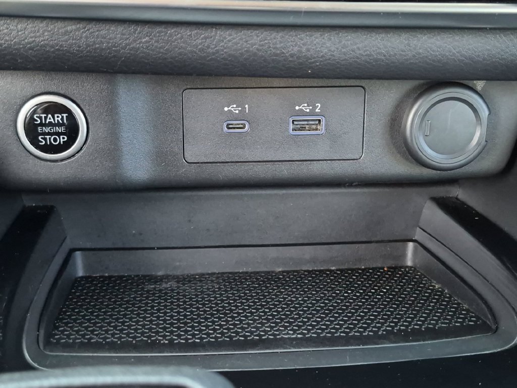 Used 2021 Gray Nissan SV image 38