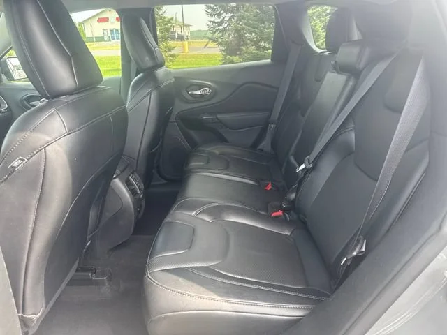 Used 2023 Gray Jeep Altitude Lux 4x4 image 29