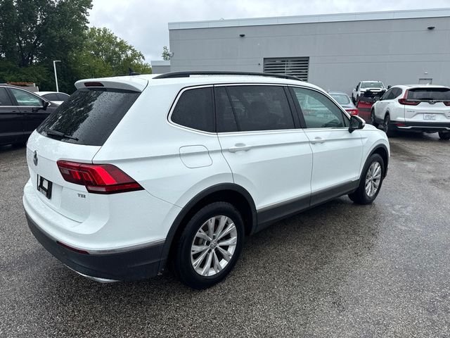 Used 2018 Pure White Volkswagen 2.0T SE image 3