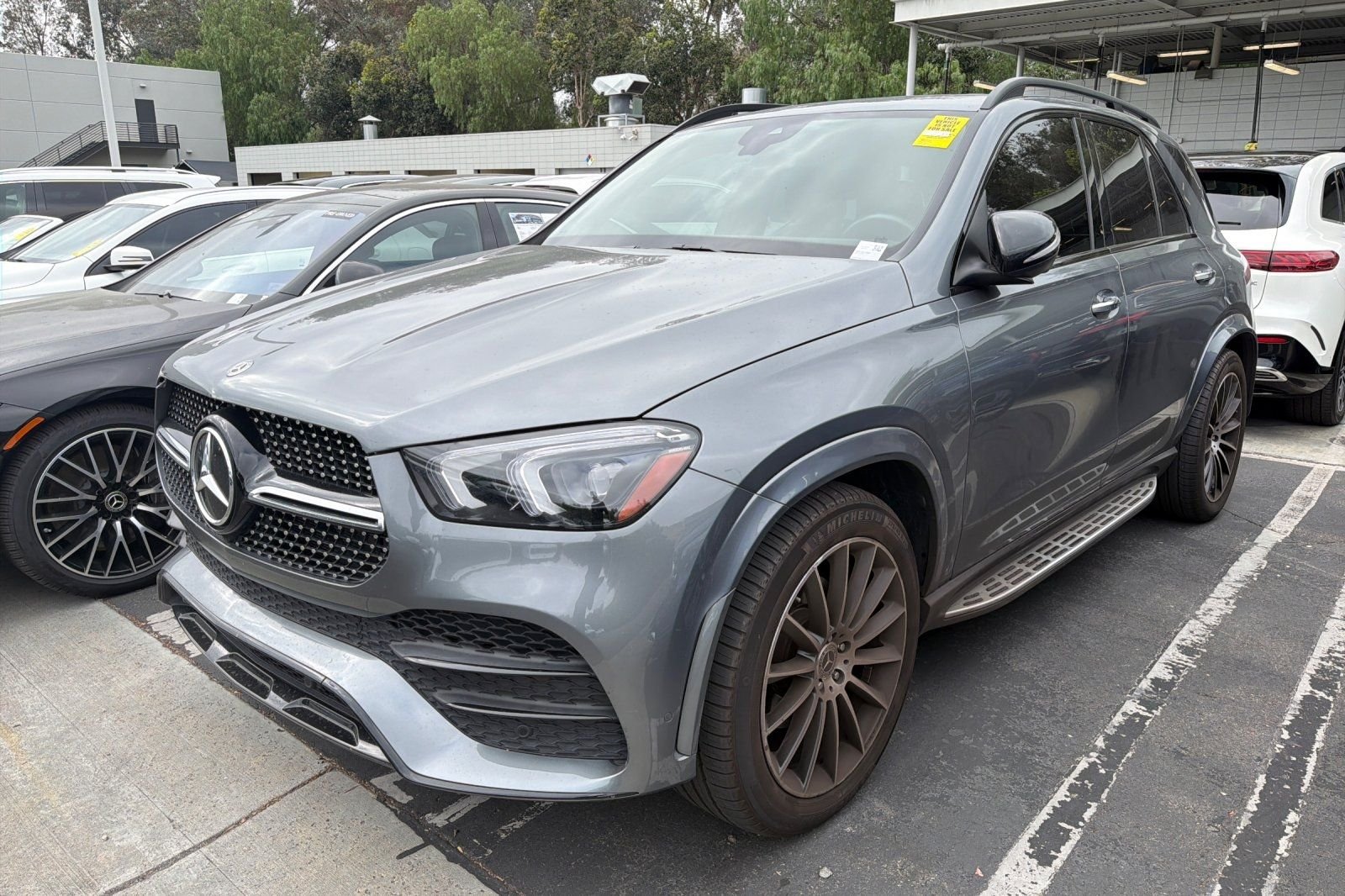 Used 2020 Gray Mercedes-Benz GLE 350 image 1