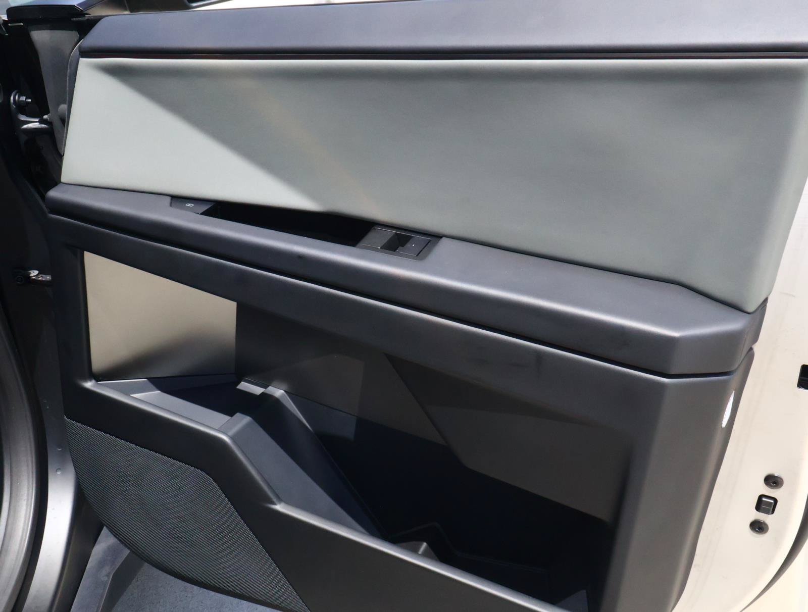 Used 2025 Ultra-Hard Stainless Steel Tesla Long Range image 15