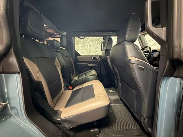 Used 2022 Gray Ford Wildtrak image 10