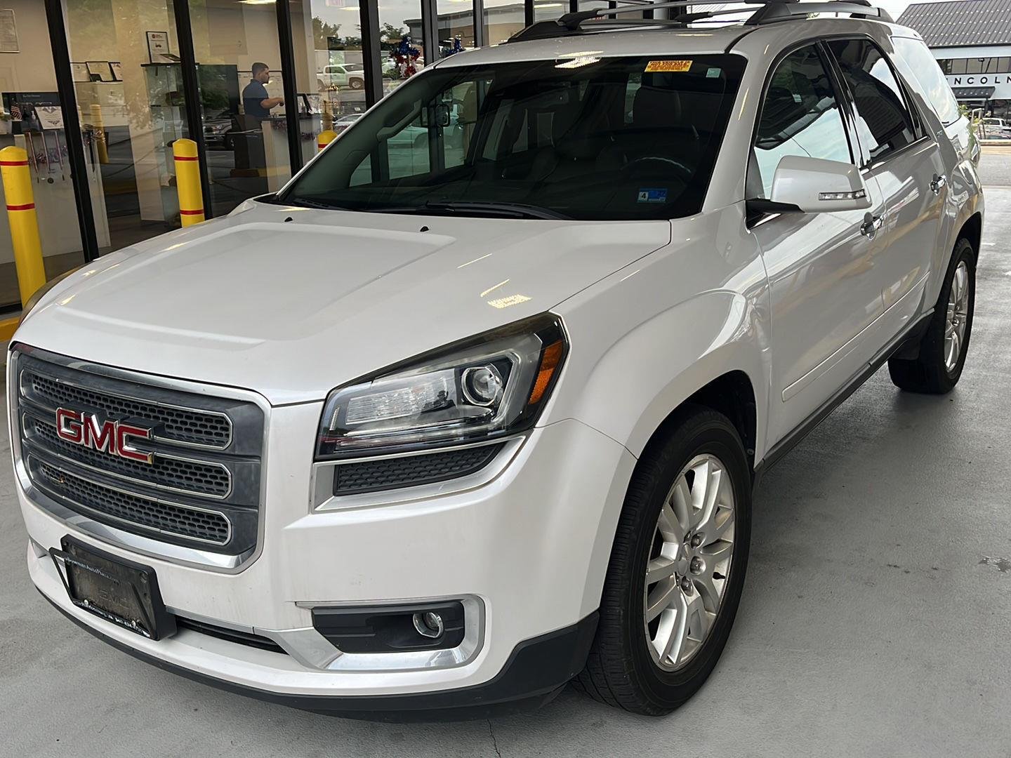 Used 2016 White Frost Tricoat GMC SLT image 1
