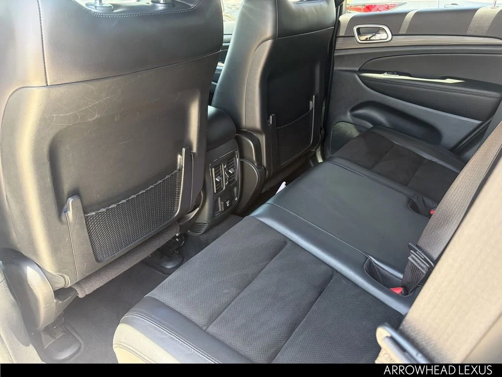 Used 2022 White Jeep Laredo X image 27