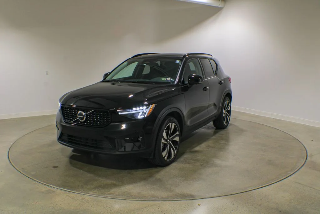 2024 Volvo XC40
