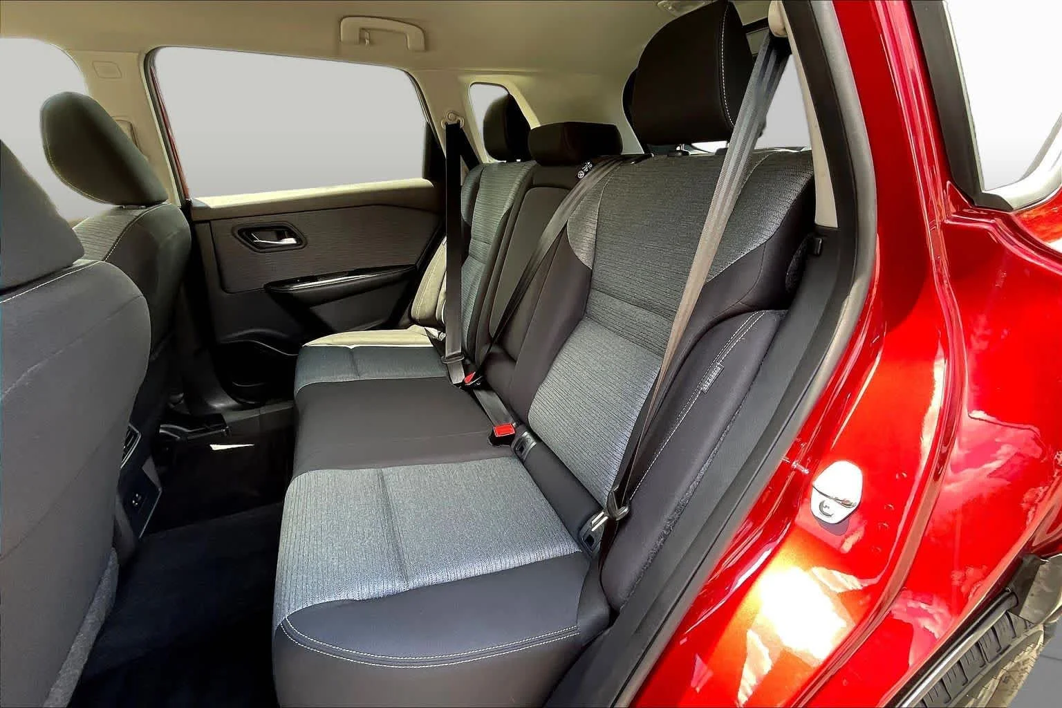 Used 2023 Scarlet Ember Tintcoat Nissan SV image 37